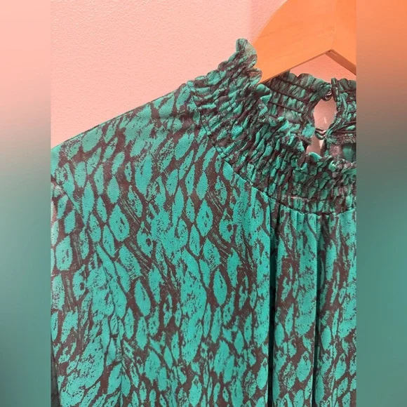 Misa Los Angeles Emerald Ruffled Long Sleeve Dress, L - Picture 3 of 4